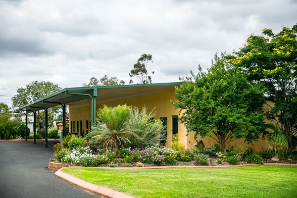 Studio Executive Apartment | Property grounds