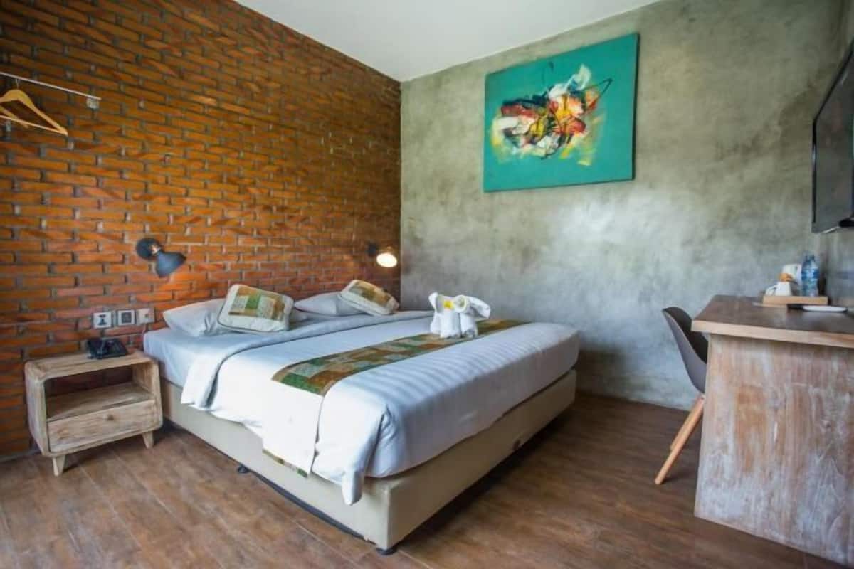 1 bedroom, in-room safe, free WiFi, bed sheets