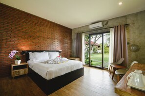 エグゼクティブ ルーム | セーフティボックス (室内)、WiFi (無料)、ベッドシーツ