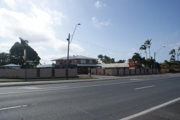 Exterior - Rover Motel (West Mackay)