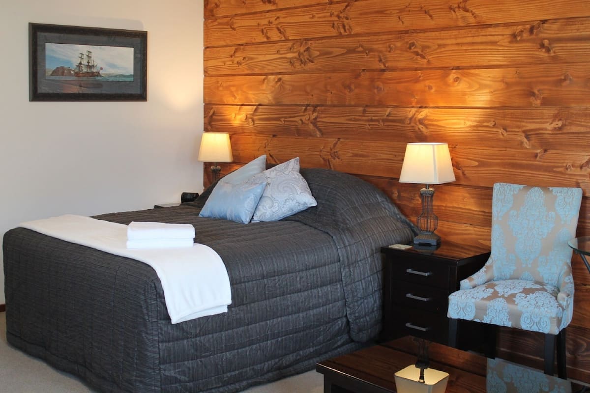 Suite estudio superior (Sea Side) | Cuna de viaje, wifi gratis y ropa de cama