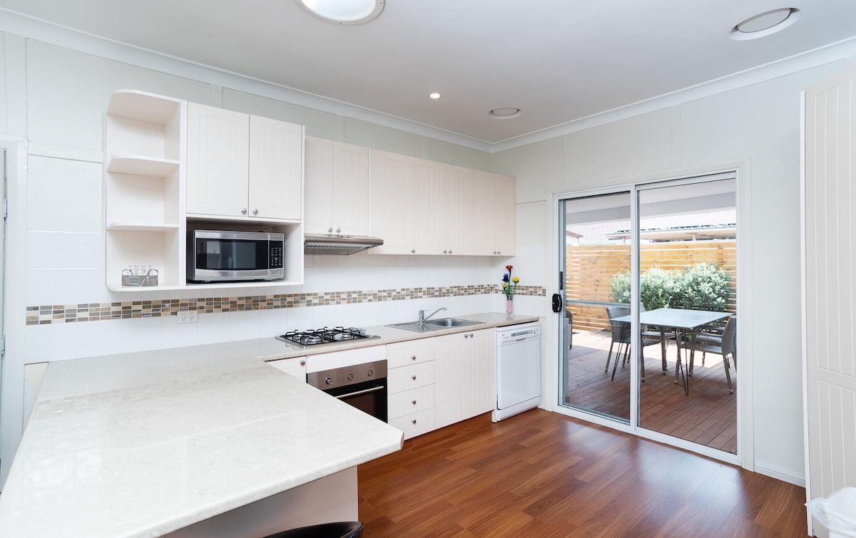 Canberra Ave Villas