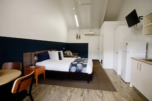 Quarto casal standard | Individualmente decorados, individualmente mobiliados