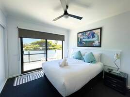 Apartment, 3 Bedrooms, Non Smoking, Kitchen | 1 bedroom, desk, iron/ironing board, free WiFi