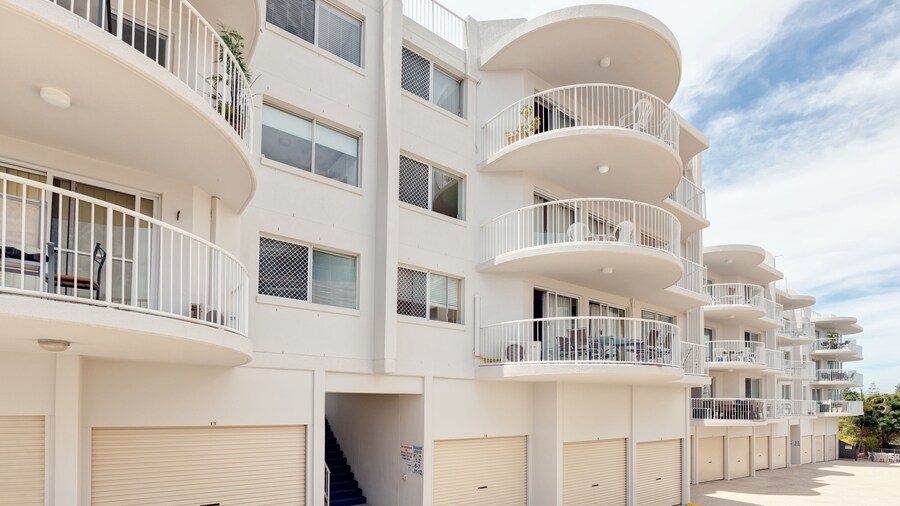 Bayviews & Harbourview Holiday Apartments