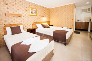 Deluxe Twin Room | Free WiFi