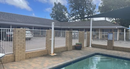 Blue Violet Motor Inn