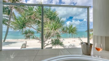 One Bedroom Beachfront Spa | Beach/ocean view
