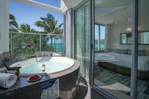 套房, 1 间卧室, 无烟房, 简易厨房 (One Bedroom Beachfront Spa Penthouse) | 私人 SPA 浴缸