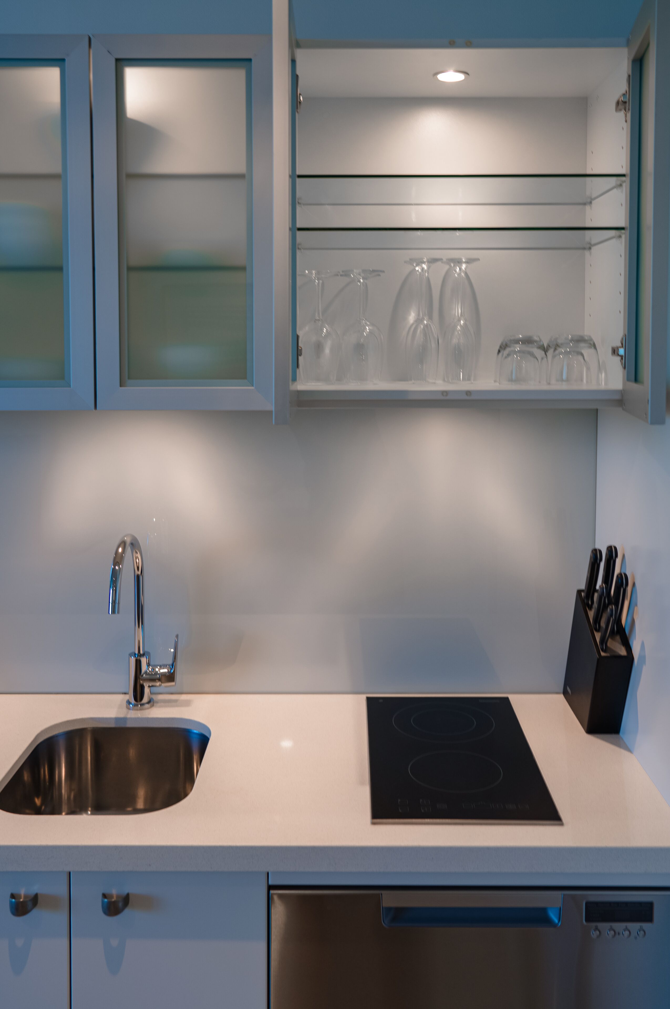 studio, beachfront | private kitchenette | full-sized fridge, microwave, stovetop, dishwasher