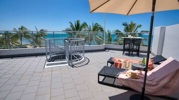 One Bedroom Beachfront Spa Penthouse | Balcony view