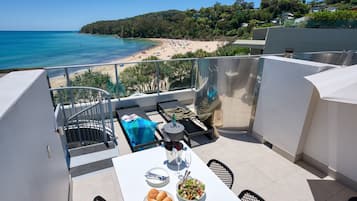Beachfront Spa Studio Penthouse | Balcony view