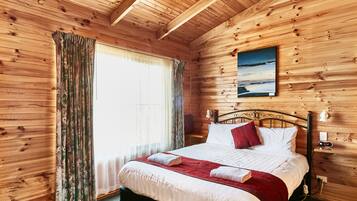 Suite, 2 Bedrooms, Jetted Tub