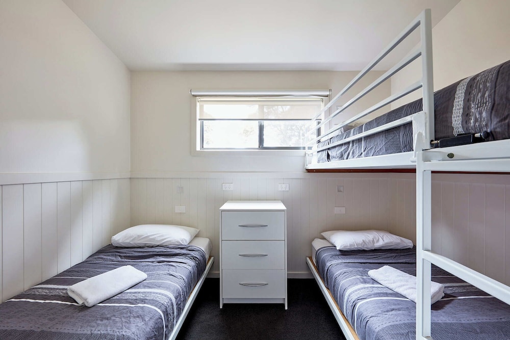 Anglesea Family Caravan Park by null