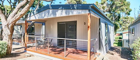Deluxe Cabin, 2 Bedrooms | Terrace/patio