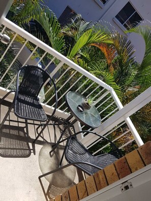 Individually decorated, blackout curtains, iron/ironing board, free WiFi - Limassol Motel (Labrador)