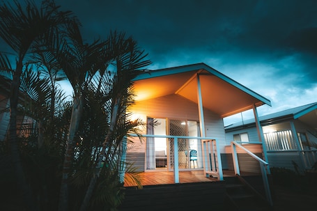 Exterior. Clyde View Holiday Park