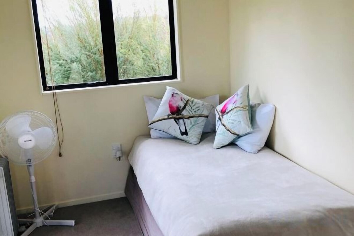 Iron/ironing board, rollaway beds (surcharge), WiFi (free), bed sheets