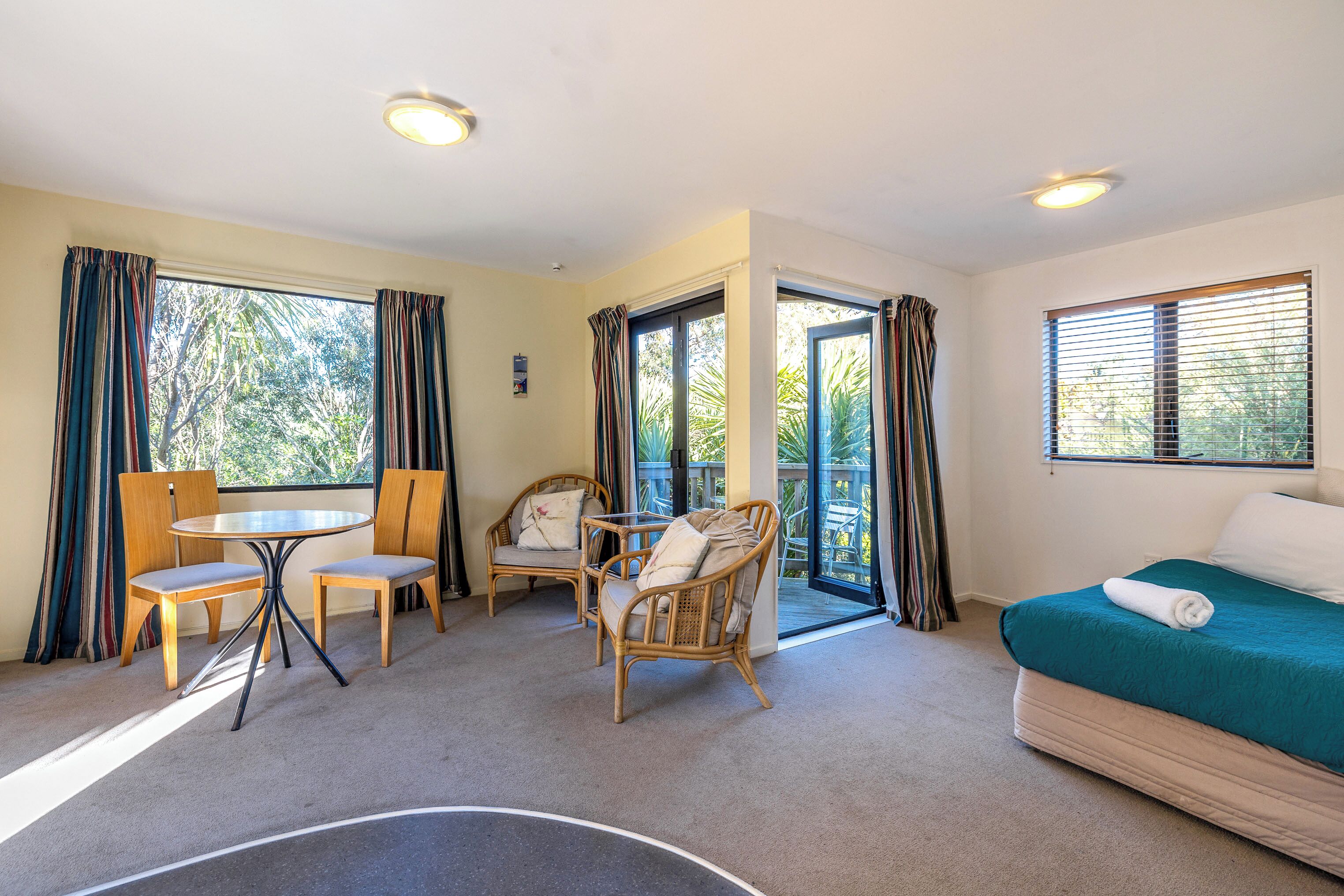 Suíte standard, 1 quarto, para não fumantes, cozinha americana (Unit) | Área de estar | TV LCD