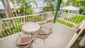 Monolocale Standard, non fumatori, angolo cottura (Balcony Room) | Terrazza/patio