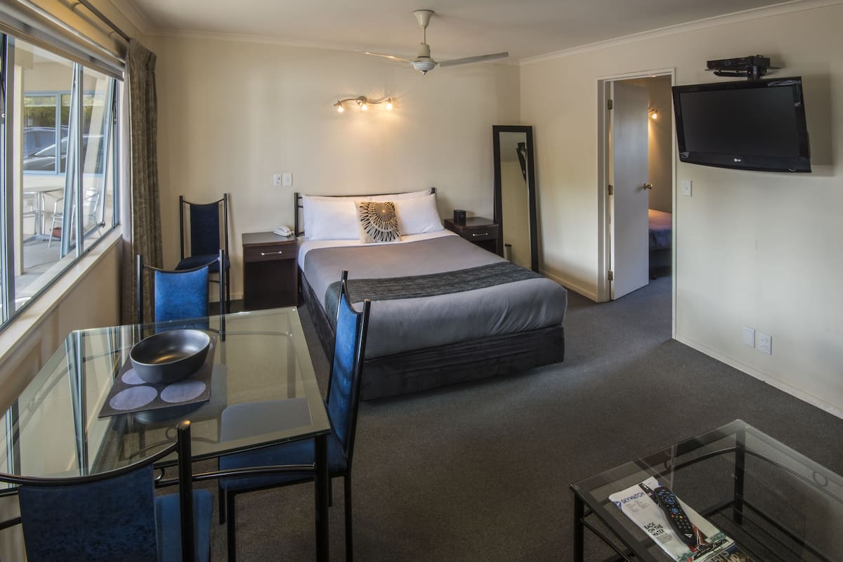 One Bedroom Unit