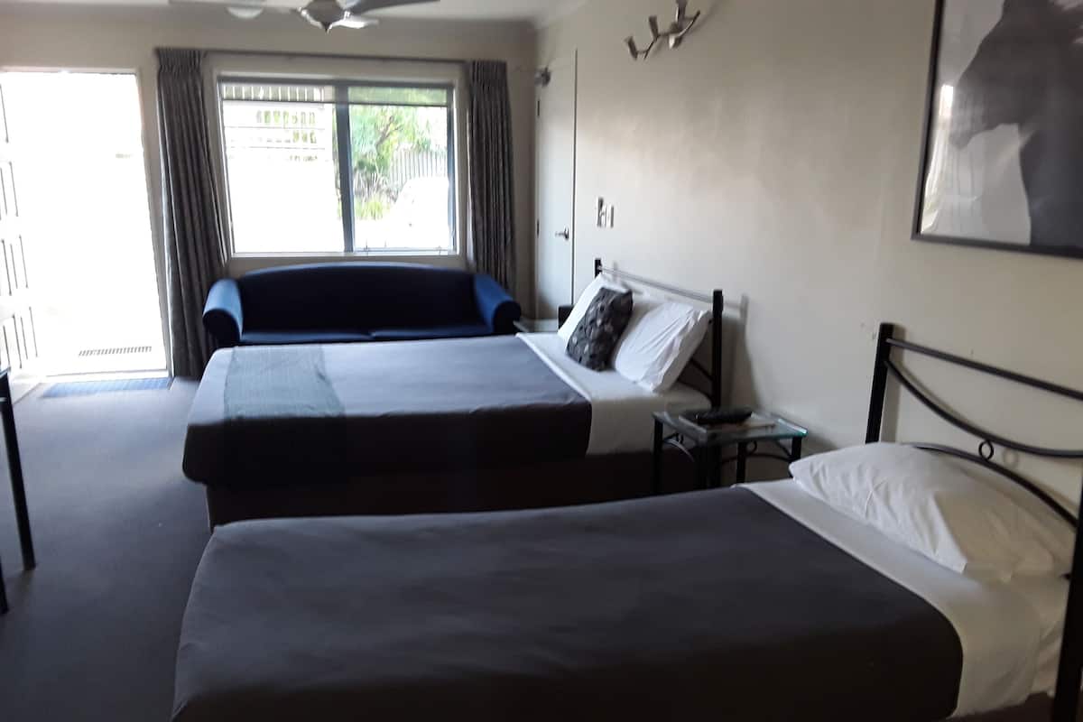 Standard-Studio (Twin Studio) | Bügeleisen/Bügelbrett, Zustellbetten, kostenloses WLAN, Bettwäsche