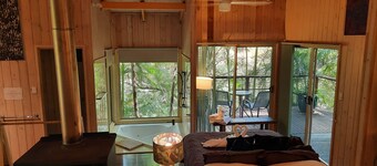 Treetops Accommodation Montville