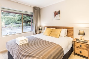 Suite, 1 kingsize bed | Geluiddichte muren, gratis wifi, beddengoed