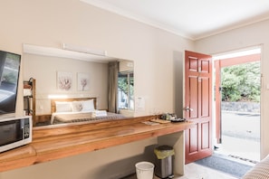 Family Suite, 1 Bedroom, Non Smoking, Kitchenette - Black Forest Motel (Macedon)