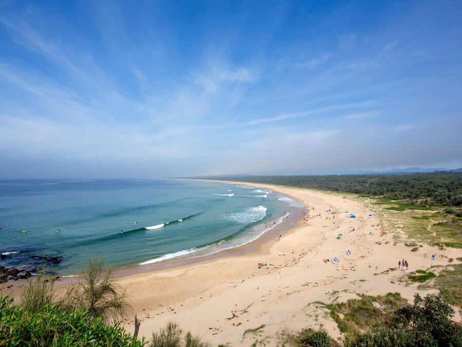 Perto da praia, areia branca