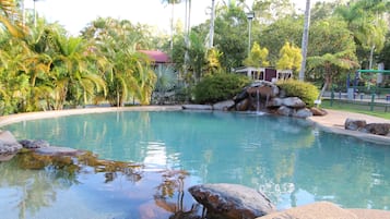 Udendørs pool