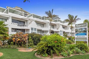 Front of property - Camargue Beachfront Apartments (Maroochydore)