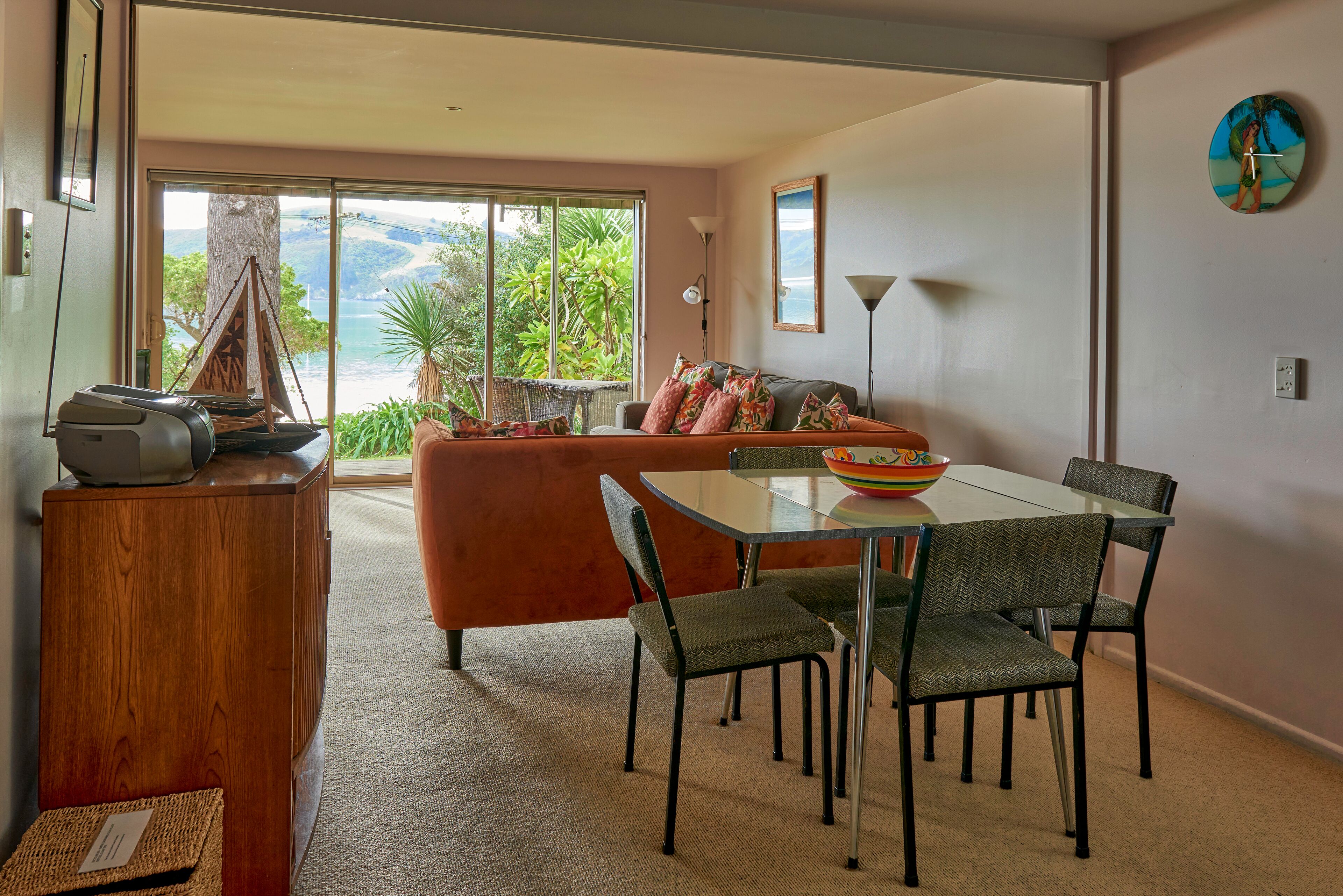 Standard-Apartment, 1 Schlafzimmer, Nichtraucher, Kochnische (Beachside Apartment) | Wohnbereich | Flachbildfernseher