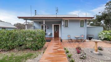 Luxury Cottage, 1 Queen Bed, Fireplace (Luxury 2 night stay) | Terrace/patio