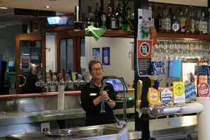 Sports bar - Corowa Golf Club Motel (Corowa)