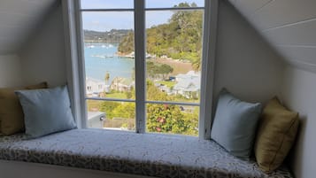Acardia Cottage | Egyptian cotton sheets, premium bedding, down comforters