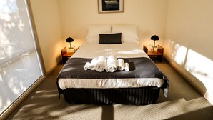 Standard Apartment, 2 Bedrooms, Non Smoking, Kitchen (Apartment 4) - Coull Waters Holiday Apartments (Mallacoota)
