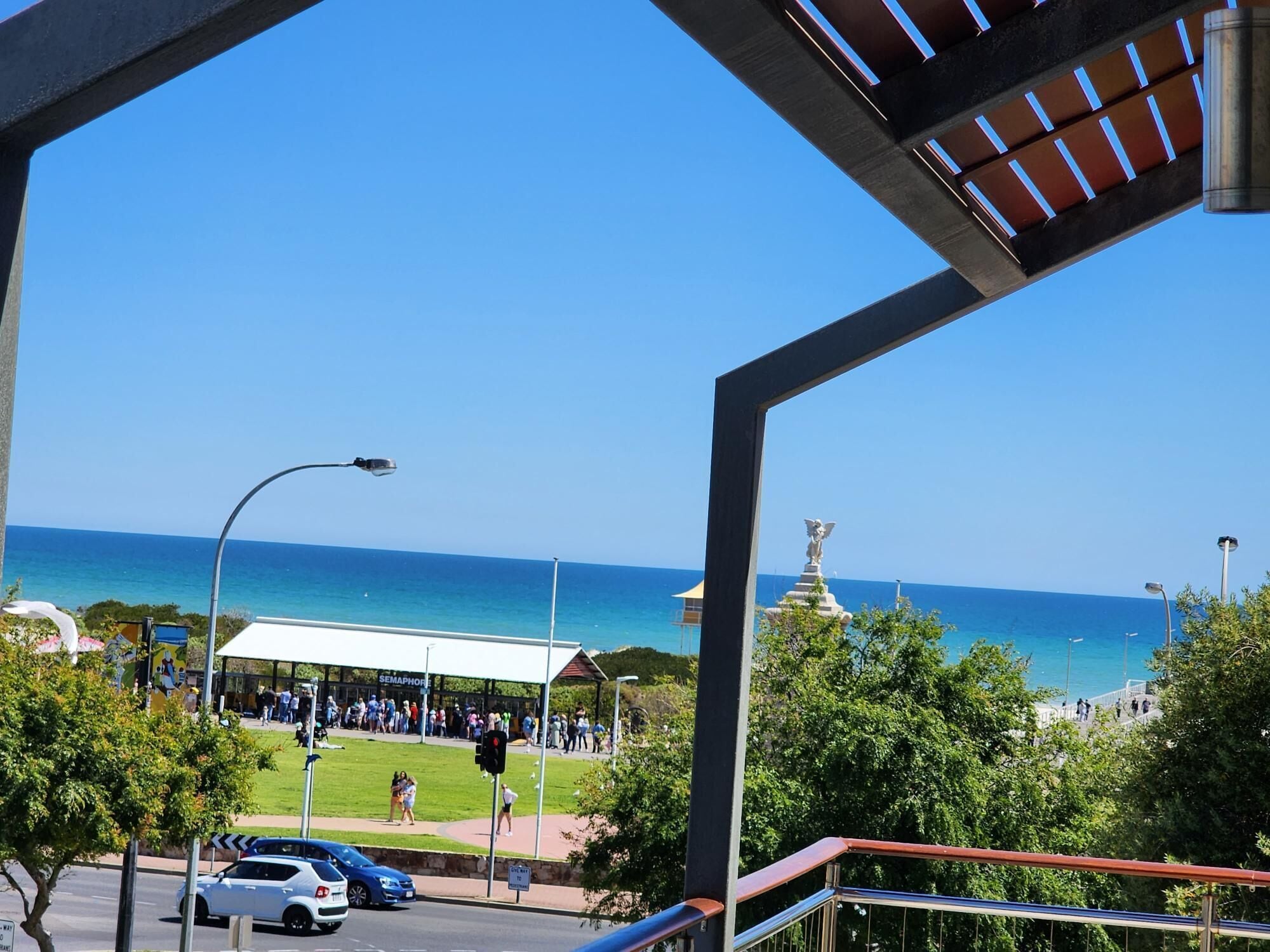 Designer Apartment, 2 Bedrooms | Beach/ocean view