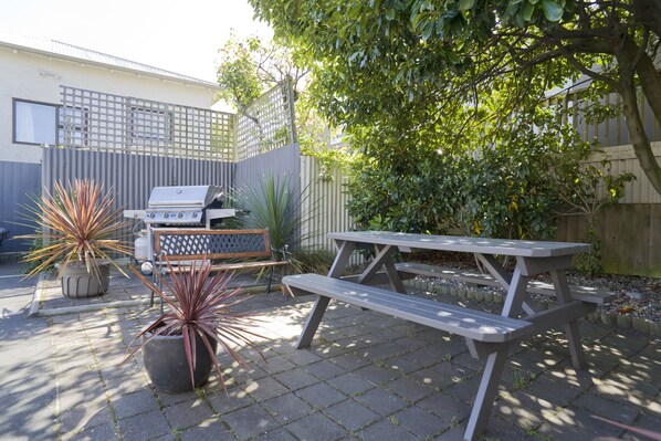 Grill-/Picknickplatz