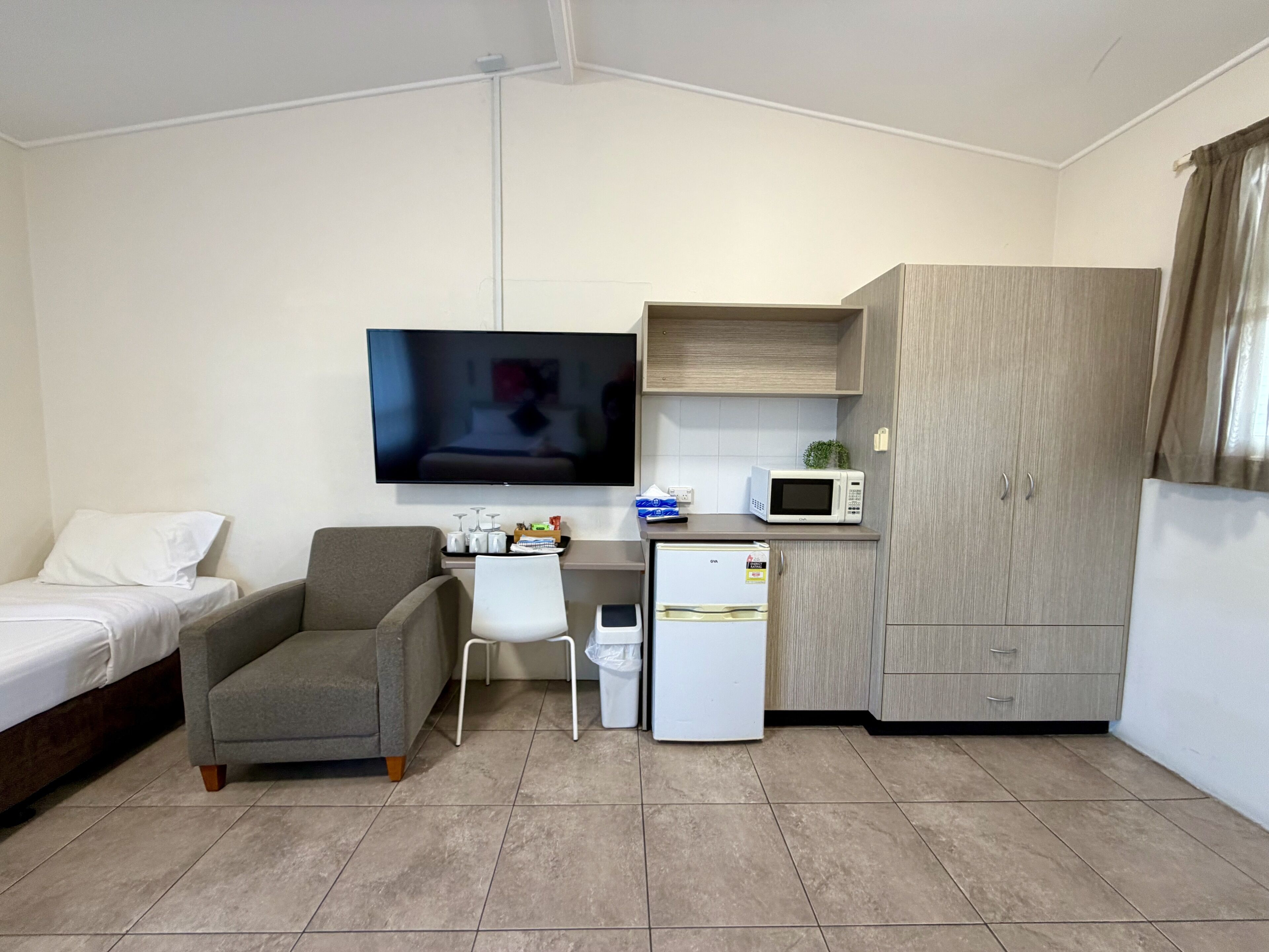 Standard Double or Twin Room, Multiple Beds, Non Smoking | Desk, iron/ironing board, free WiFi, bed sheets