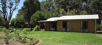 Marri Lodge & Cottages