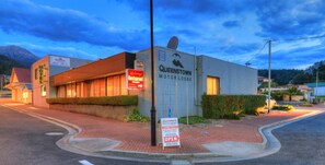 Exterior - Queenstown Motor Lodge (Queenstown)