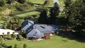 Property grounds - Rippinvale Retreat (Hanmer Springs)