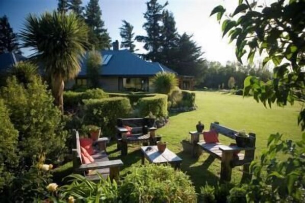 Kawasan BBQ/berkelah