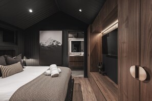 Luxury Alpine One Bedroom Villa | Wi-fi (inkludert) og sengetøy