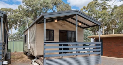 Golden Country Motel & Caravan Park