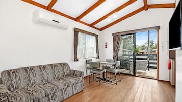 Deluxe Villa, 2 Bedrooms, Non Smoking, Kitchenette (Villa 6 Berth) | Living area | Flat-screen TV