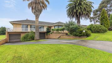 Façana frontal de l'allotjament