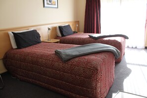 Studio, 2 Single Beds (Twin Studio)