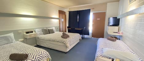 Free WiFi, bed sheets